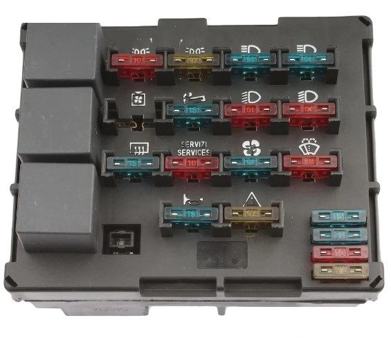 MAKO 64800202 TOFAŞ DOĞAN SLX MAKO SİGORTA KUTUSU 